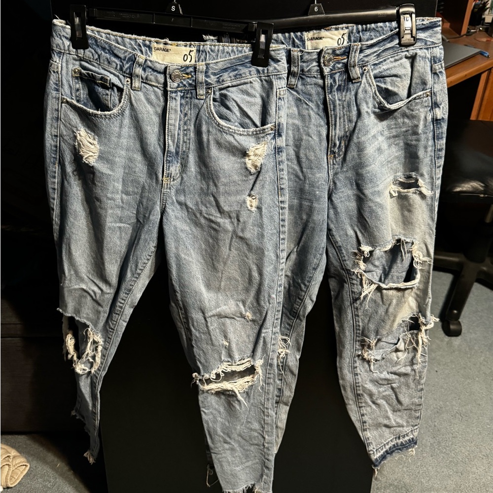 Garage ripped jeans